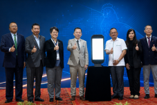 Gia cầm Malaysia nhìn từ lễ khai mạc triển lãm ngành gia cầm, Ảnh minh họa